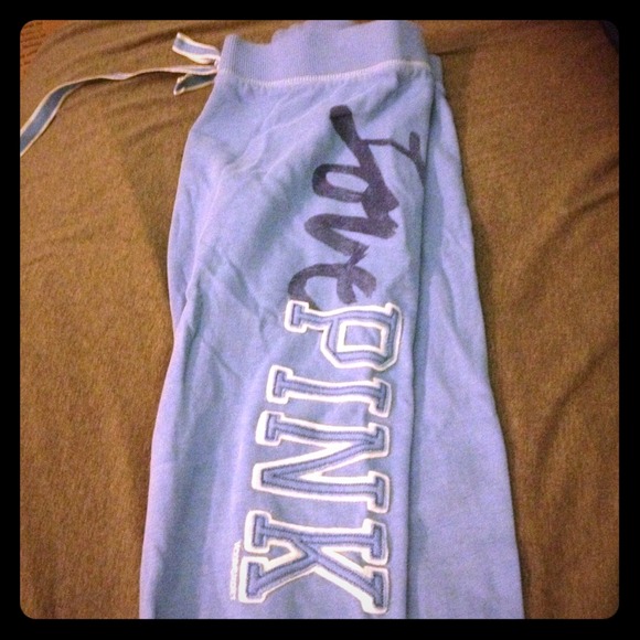 🚫SOLD ON EBAY🚫Victoria's Secret crop sweat pants