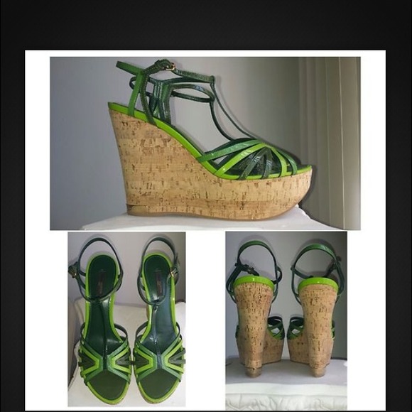 Designer Louis Vuitton summertime Wedged sandals!