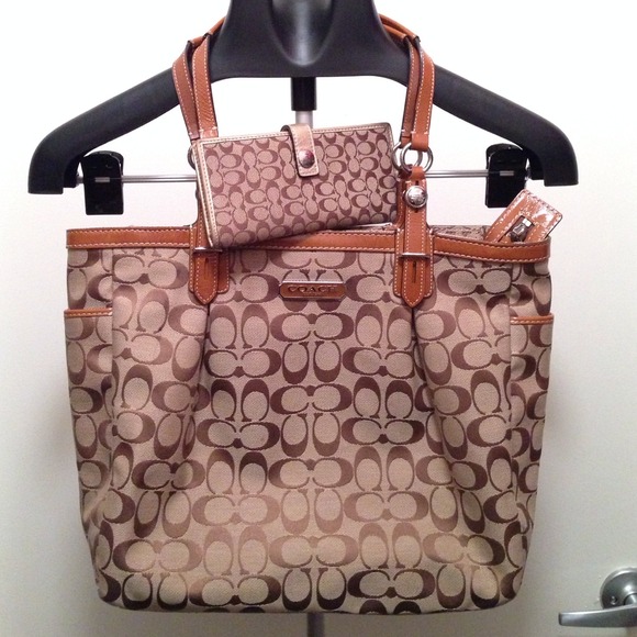 Coach Bag & Matching Wallet! Authentic!