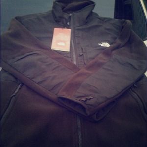 Black NorthFace jacket (COMES IN ALL SIZES)!!!