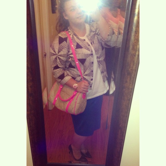 Major posh find! This gorgeous SteveMadden purse!