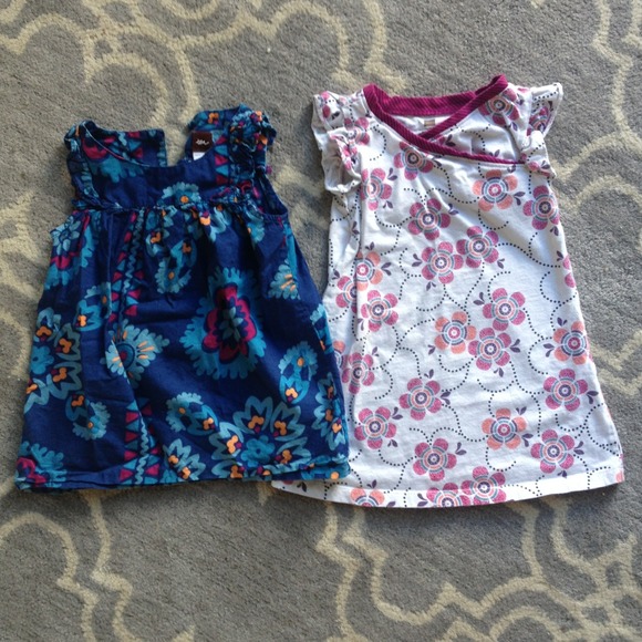 2 Tea size 18/24 and 2 tunics