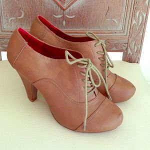 Nadara Oxford Style Heels