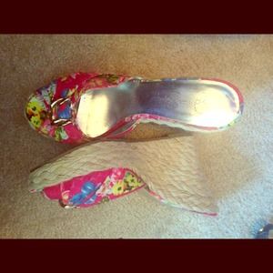 Jessica Simpson wedge size 7.5