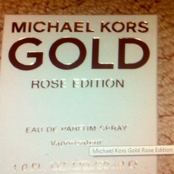 Looking to buy this perfume.Michael kors rose gold