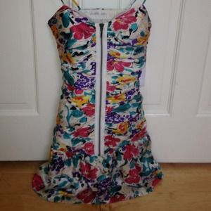 Adorable Dress NEVER BEEN WORN! TAGS STILL ON!