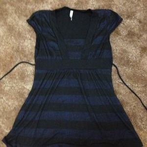 I'm selling a Voice shirt