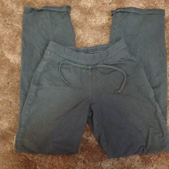 Nike the athletic dept jogging pants