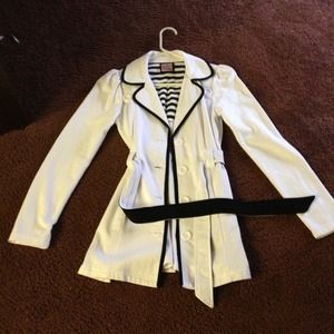 White cotton coat