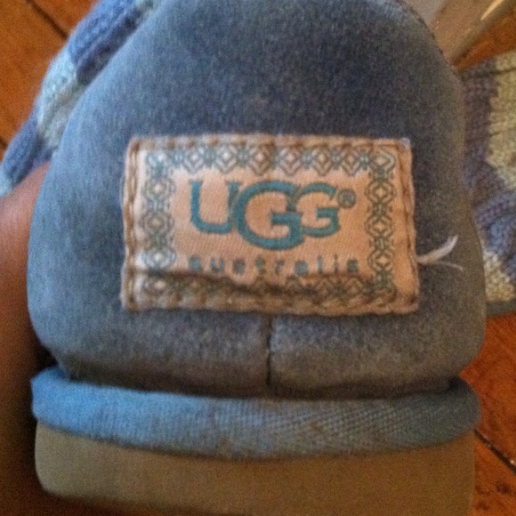 Blue striped cardy uggs *used