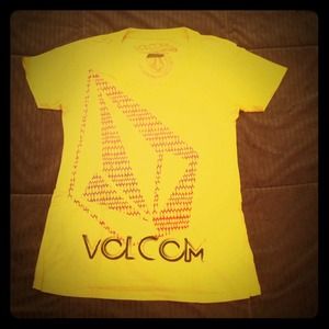 Volcom v-neck t-shirt