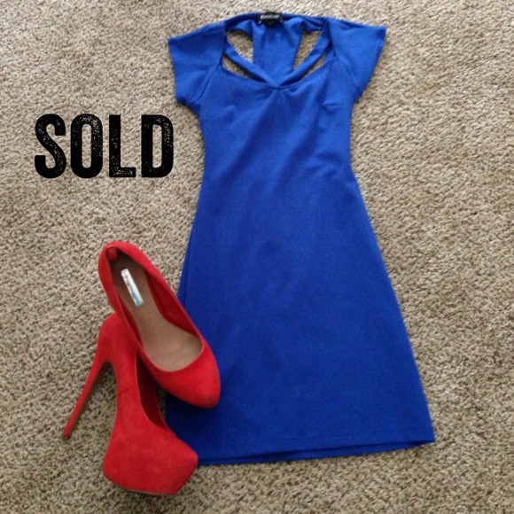 🚫SOLD🚫BEBE Dress - Picture 1 of 3