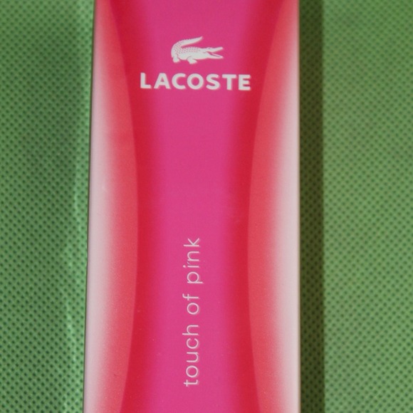 Lacoste touch of pink perfume & shower gel bundle