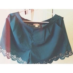 High waist shorts.