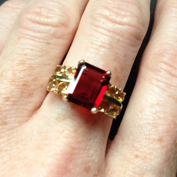 Jewelry - Garnet/citrine vintage-style ring