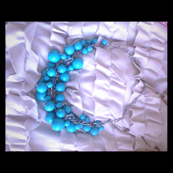 Statement necklace