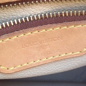 Louis Vuitton Bags - RESERVED π―% Authentic Louis Vuitton Petite Bucket Louis Vuitton Bags - RESERVED π―% Authentic Louis Vuitton Petite Bucket