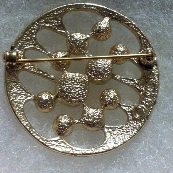 Emmons Vintage Pearl Brooch - Picture 2 of 2