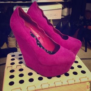 💞Fabulous pinkish wedges💞