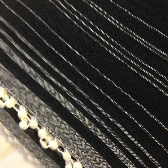 NWOT Scarf - Picture 3 of 3