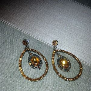 ❌SOLD❌Costume Jewelry earrings