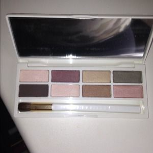 ❌SOLD❌ Estée Lauder eye shadows