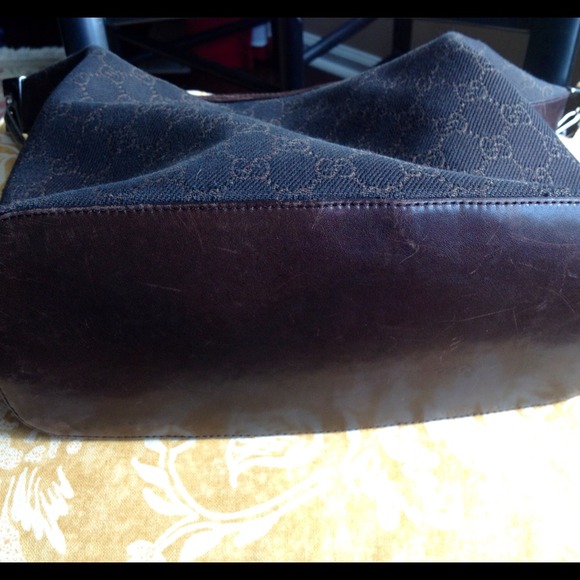 Authentic GUCCI Bag - Picture 3 of 4