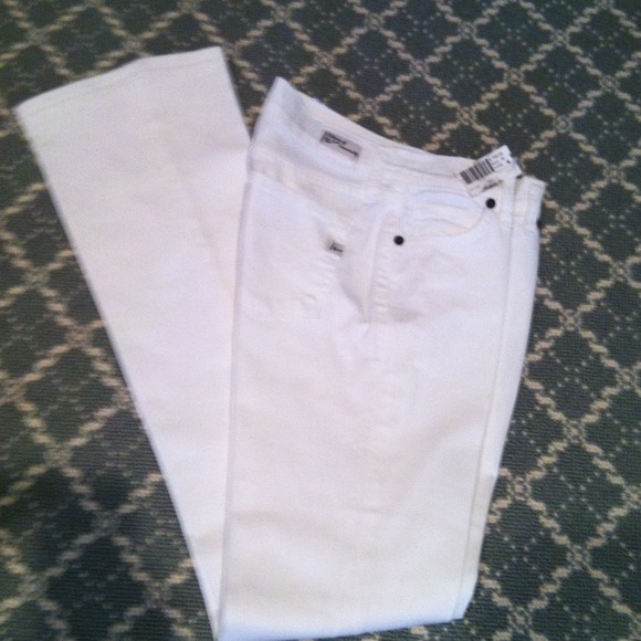 Citizen of Humanity white boot cut jeans