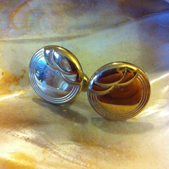 Swank shirt clips