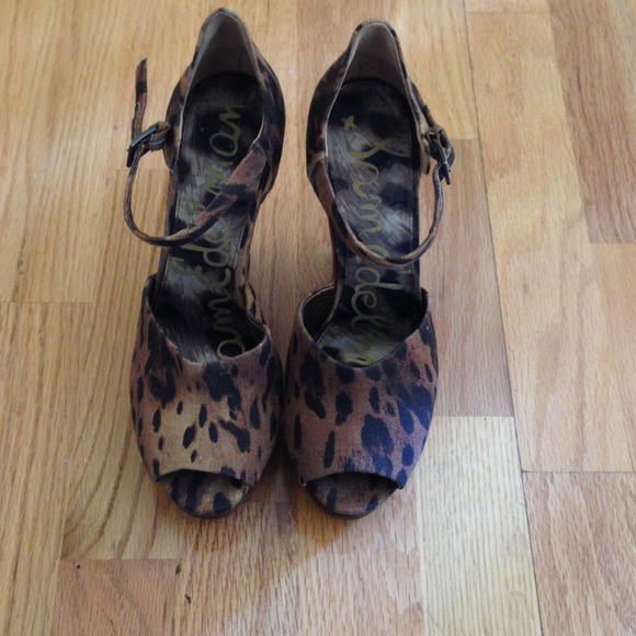 Sam Edelman leopard print wedges