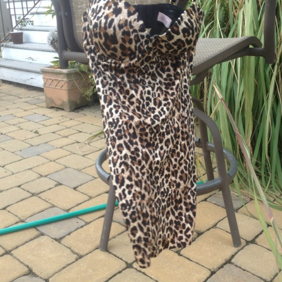 Victorias Secret Lingerie, leopard size 36c.