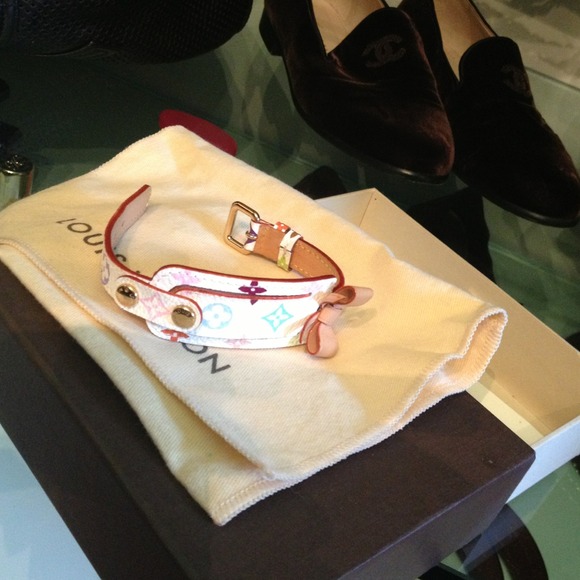 💢SOLD LOCALLY💢Louis Vuitton multicolor bracelet