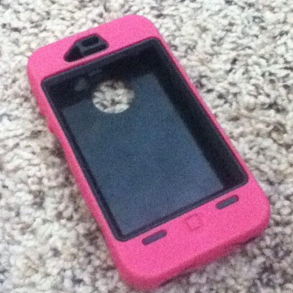 An iPhone 4 otter box phone case