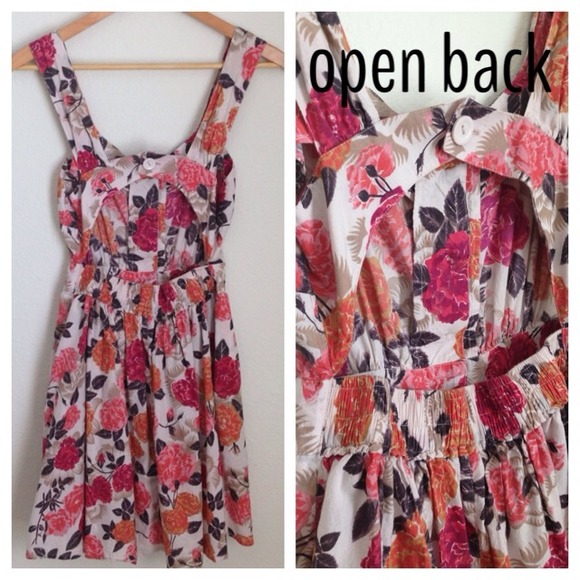 ❌Bundled❌ F21 || Floral Tea Party Dress - Picture 3 of 4