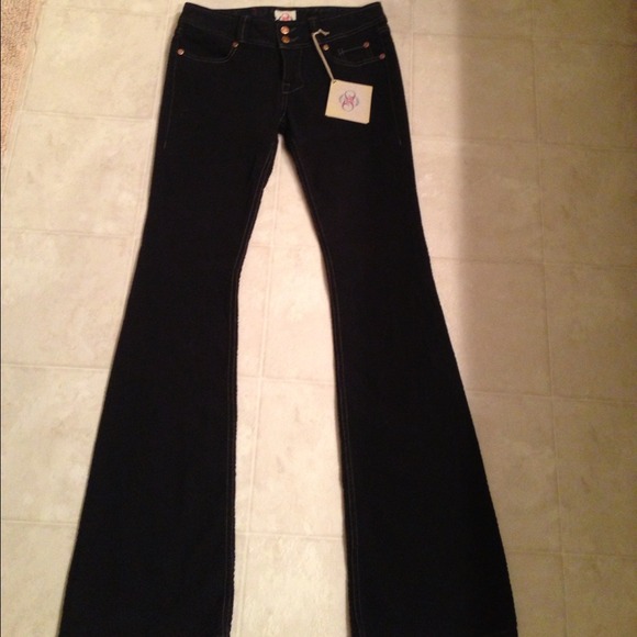 Sucker Jeans - Picture 4 of 4