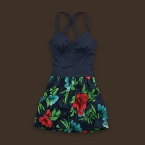 Super cute Hollister dress