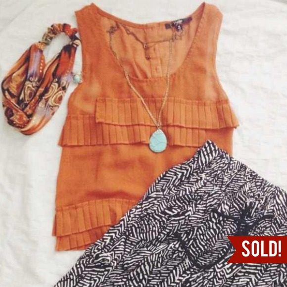 Orange-brown top