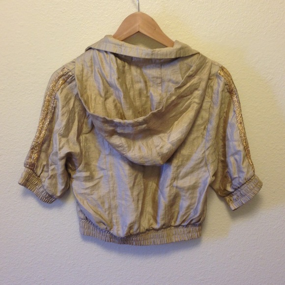 Gifted🎀Cute track jacket🎀 free with any bundle! - Picture 4 of 4