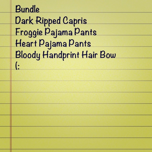 Bundle of pants & a bow(: