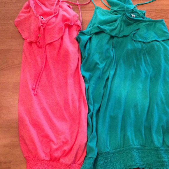 AE like new spaghetti strap tops