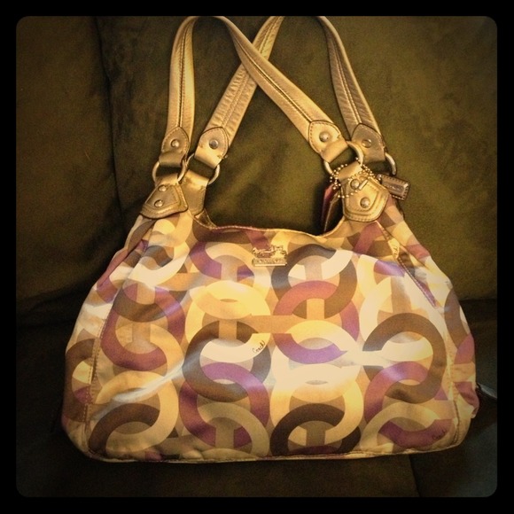 *Reduced* 💟Authentic Purple & Silver Coach Purse