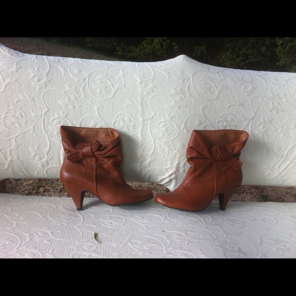Steve Madden ankle boots. Size8m