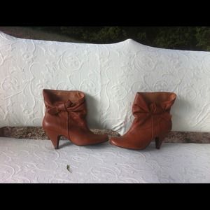 Steve Madden ankle boots. Size8m