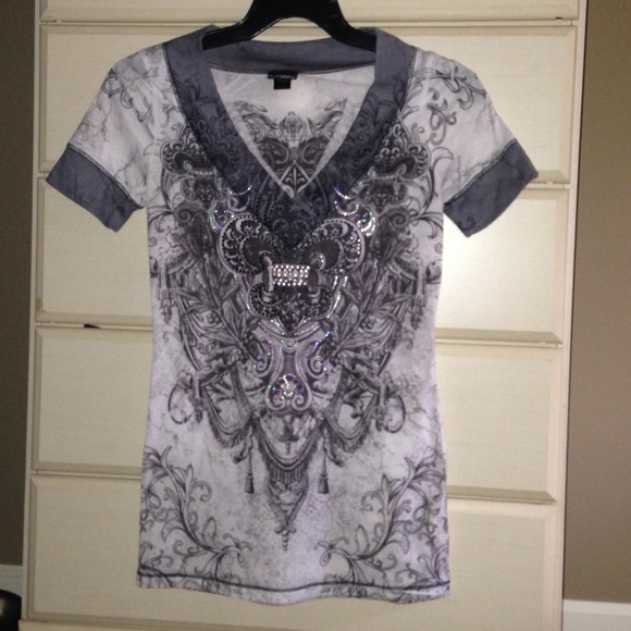 Daytrip Tops - Buckle Daytrip Top!