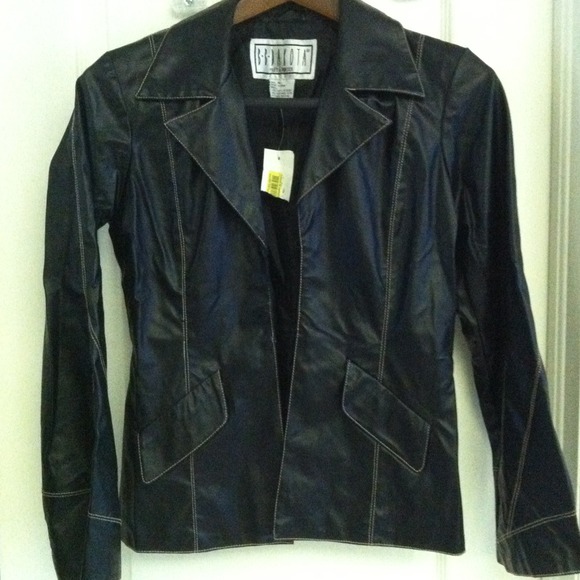 BB Dakota Jackets & Blazers - BB dacota Cute black jacket✂✂✂$25