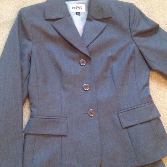 Grey skirt suit