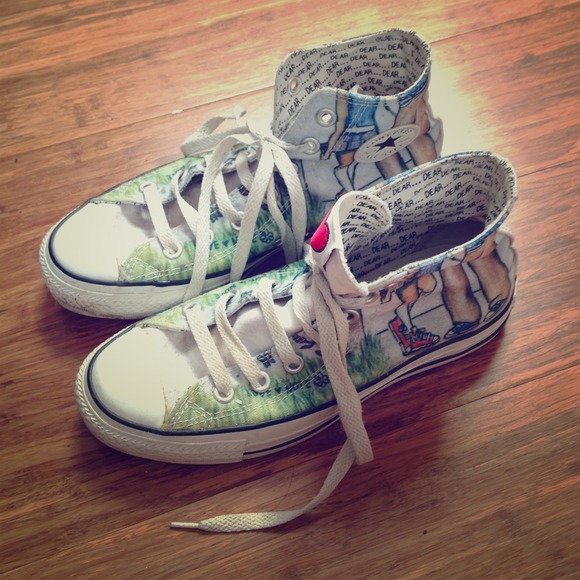 Converse size W6