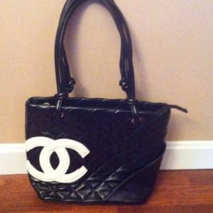 MAKE OFFER Inspired Chanel Handbag 😍