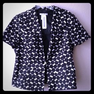 💲SALE❗Black and White geometric blazer