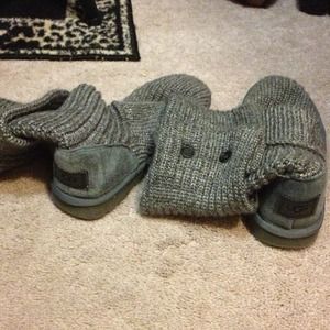 Grey knit Ugg boots